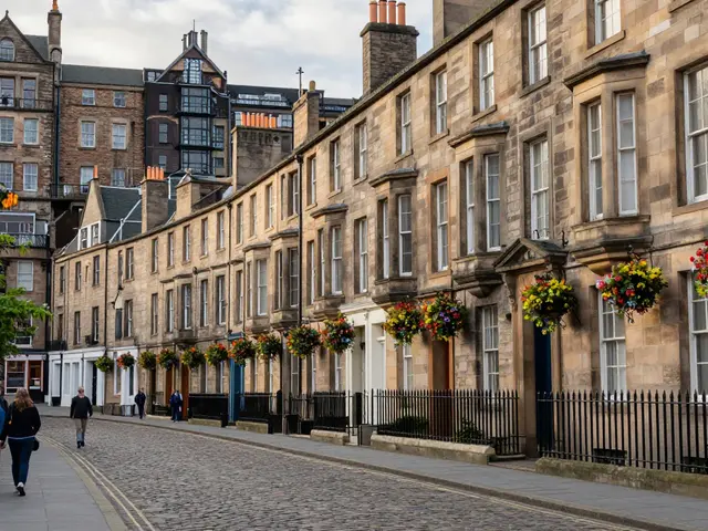 Long-Stay Rentals in Scotland: Monthly Rates, Best Neighborhoods & Tips for 2026