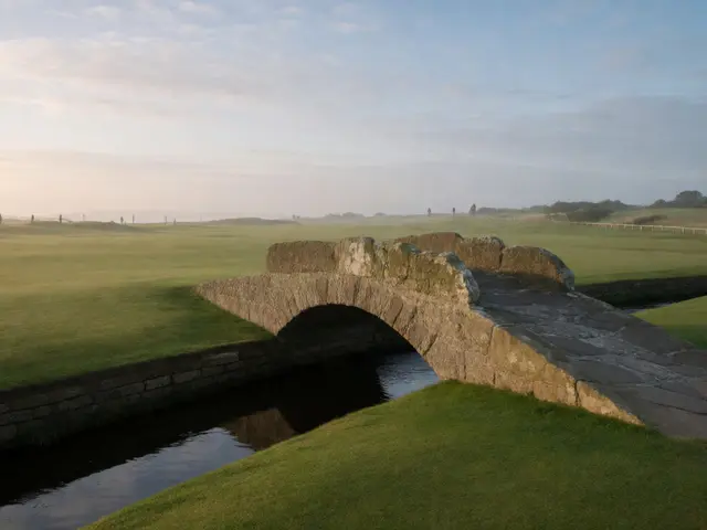 St Andrews Guide: Golf, University, Castle, and Cathedral